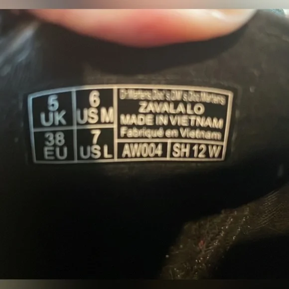 EUC | Dr Martens | Zavala Lo Leather Shoes | W7, M6, UK5 - Picture 4 of 6